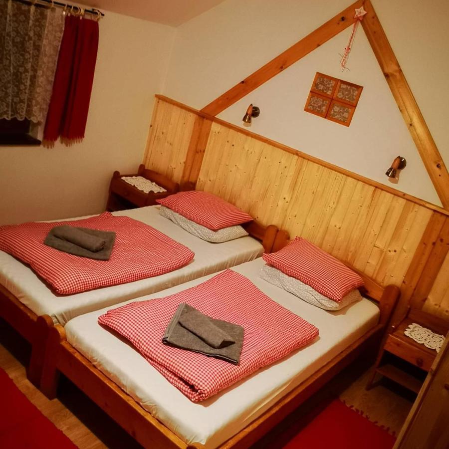 Penzión Pod orechom Turčianske Teplice Exterior foto